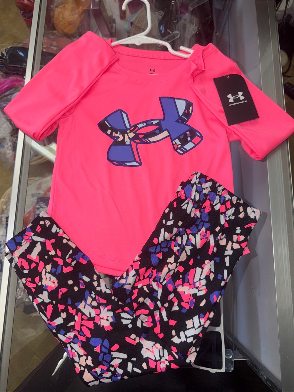 Under Armour Girls Neon Pink Rash Guard with Printed Black Leggings